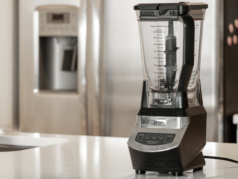 Are Blender Bottles Microwave Safe? - Maria's Condo