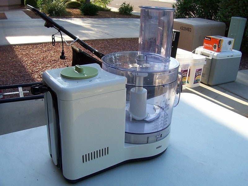 Choosing the Right Food Processor for Your Kitchen - Maria's Condo