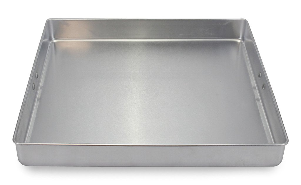 https://mariascondo.com/cdn/shop/articles/baking-sheets-vs-sheet-pans-understanding-the-differences-and-choosing-the-right-tool-for-your-kitchen-643450_1024x.jpg?v=1694909747