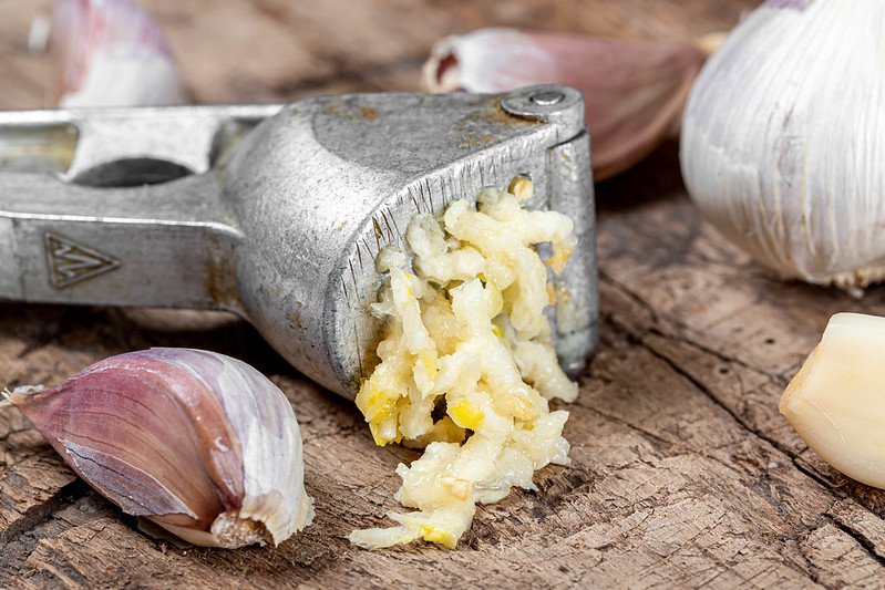 The Best Guide to Crushing Garlic Without a Garlic Press Maria's Condo
