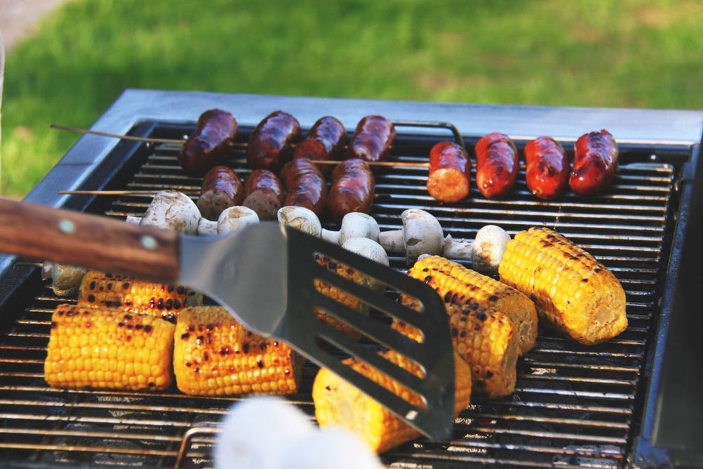 What's the difference between a regular spatula and a BBQ grill spatul