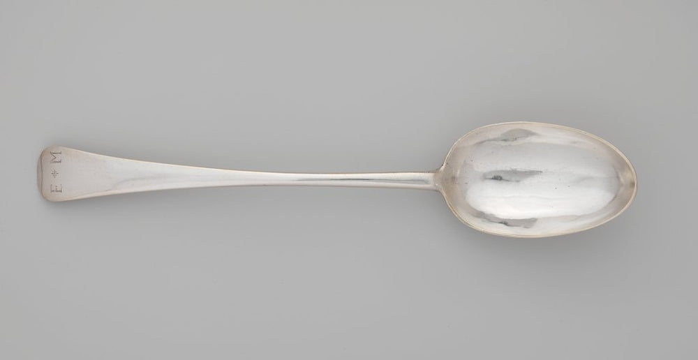 What's the difference between a serving spoon and a tablespoon? Maria