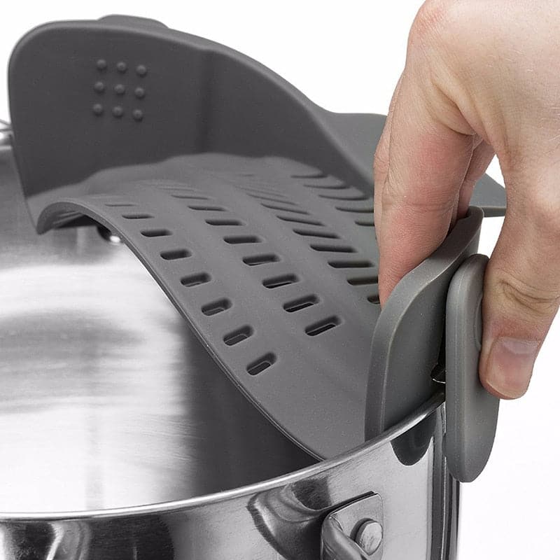 QuickStrain Clip-On Strainer™️ - Maria's Condo